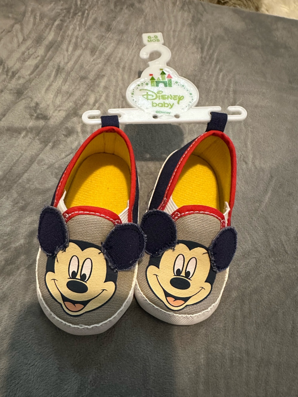 5/$25 NWT Disney baby shoes